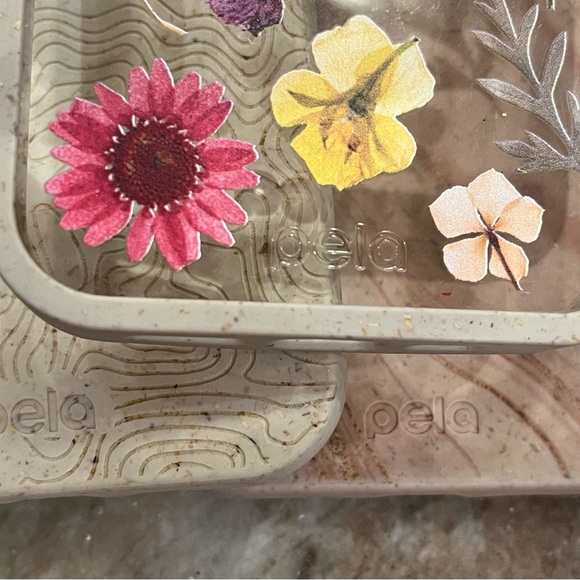 iPhone 13 cases - Picture 2 of 16